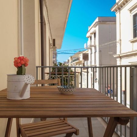 La Petite Erika Apartment Avola Bagian luar foto