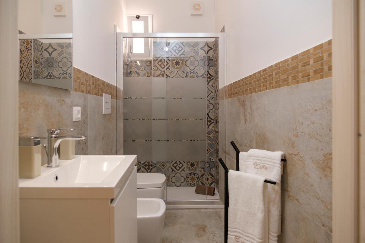 La Petite Erika Apartment Avola Bagian luar foto