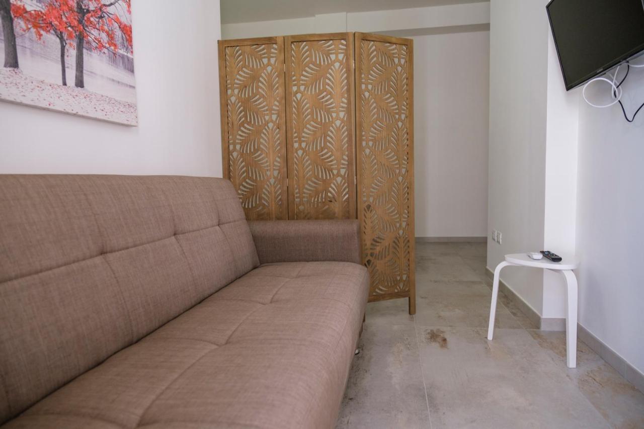 La Petite Erika Apartment Avola Bagian luar foto