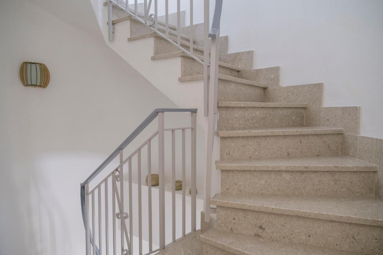 La Petite Erika Apartment Avola Bagian luar foto
